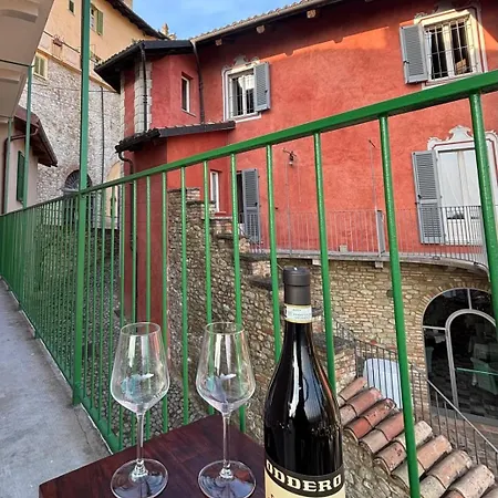 Linda's House * Монфорте-д'Альба