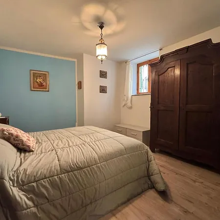 Linda's House Монфорте-д'Альба