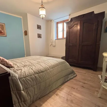 Linda's House Монфорте-д'Альба